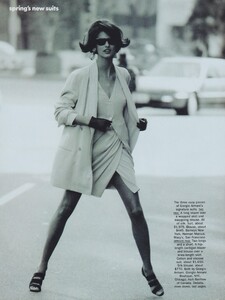 Lindbergh_US_Vogue_March_1990_05.thumb.jpg.a7eb2171017a661b3364289949287428.jpg