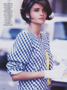 Lindbergh_US_Vogue_March_1990_07.thumb.jpg.a2978f36ca491725b568e3e77584ebfc.jpg