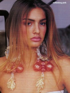 Metzner_US_Vogue_March_1990_04.thumb.jpg.f178c6a201aed10f397990b215fb001a.jpg