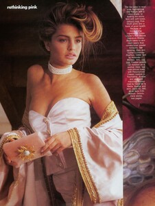 Metzner_US_Vogue_March_1990_07.thumb.jpg.a68b7825b7710ba09d070092ff20a64e.jpg