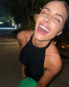 Olivia-Culpo-Sexy-Black-Dress-5.jpg