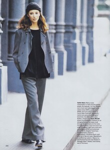 Pants_Elgort_US_Vogue_August_1993_05.thumb.jpg.9238f3ee5c77c51263f795a13e6ef026.jpg