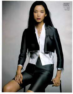 Vadukul_Vogue_China_February_2010_03.thumb.jpg.b600ddeec145b4a0b25086658e5557fb.jpg