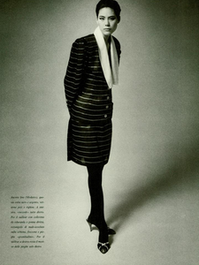 Vadukul_Vogue_Italia_March_1986_01_04.thumb.png.95883e789909b0b7ce6f97dd39bbc501.png