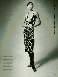 Vadukul_Vogue_Italia_March_1986_01_08.thumb.png.3b007d8e09fa9dce3d2bb46151660bb8.png