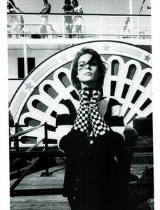 Vadukul_Vogue_Italia_October_1985_01_14.thumb.png.b1110b776ea4d3d408ee4011897bc6d2.png