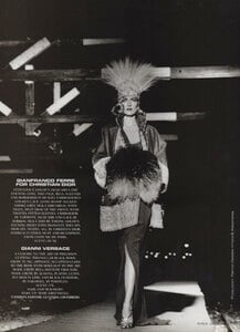 Vogue_UK_1992_10_2__sm.thumb.jpg.f3bdc5e45c1345a70dbf83394a371d32.jpg
