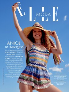 Zo-Nowak-ELLE-Poland-Cover-Photoshoot02.jpg