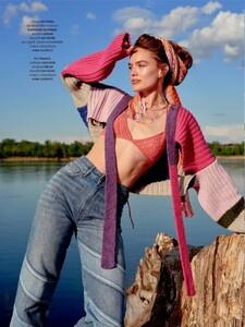 Zo-Nowak-ELLE-Poland-Cover-Photoshoot09.jpg