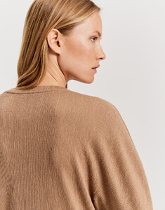 beige_sweater_damen_gertrude_opus_detail-2.jpg