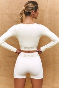 bt0313_bt0317_6_upright-command-ivory-long-sleeve-crop-top-hot-pant-shorts_1.jpg