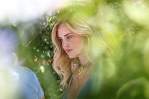 chiara-ferragni-on-the-terrace-of-the-martinez-hotel-in-cannes-07-07-2021-1.jpg