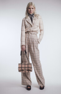 fall-winter-2021-22-pre-collection-2-8839908884510.jpg