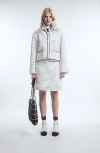 fall-winter-2021-22-pre-collection-21-8839907999774.jpg