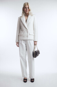 fall-winter-2021-22-pre-collection-22-8839909802014.jpg