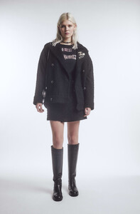 fall-winter-2021-22-pre-collection-38-8839907639326.jpg