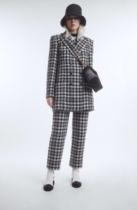 fall-winter-2021-22-pre-collection-6-8839910260766.jpg