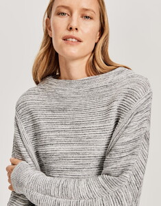 grau_baumwoll-pullover_damen_pabone_opus_detail-1_1.jpg