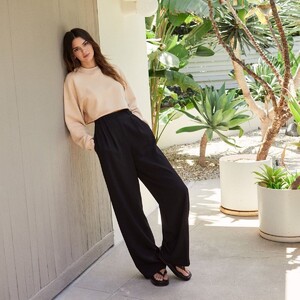 kendall_jenner_-_about_you_clothing_line_july_2021__8_.jpg