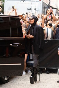 lady-gaga-is-stylish-new-york-city-07-28-2021-2.jpg