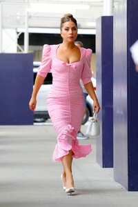 lady-gaga-out-in-new-york-06-28-2021-0.jpg