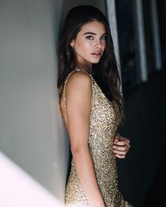 laneya-grace-prettypleaseprom-photoshoot-january-2019-2.jpg