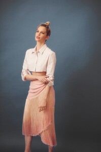 liz421421-1278x1920.jpg