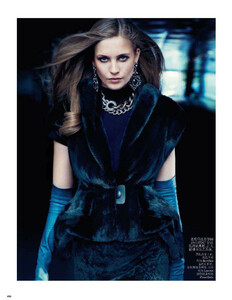 nadja_(5).thumb.jpg.b8f241364b627c9babcaef656fdf8abb.jpg