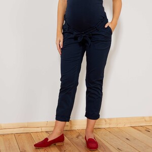 pantalon-chino-ceinture-bleu-marine-femme-wo439_1_zc2.jpg