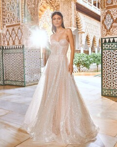 pronovias_220227689_360694679046608_7204366649339095701_n.jpg