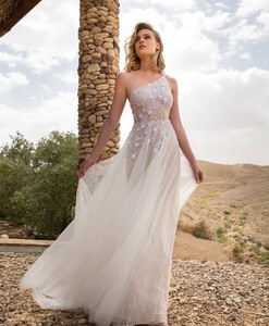 svetlanakleimanbridal_56466424_306107293415503_4047847352461296904_n.jpg