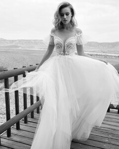 svetlanakleimanbridal_57883117_140319720432737_8179403957118600384_n.jpg