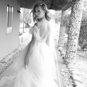 svetlanakleimanbridal_62501156_1275777592580893_7097076757416927082_n.jpg