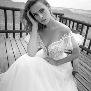 svetlanakleimanbridal_67632462_388747761843454_1336555497726149502_n.jpg