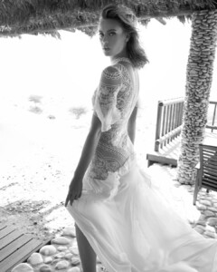 svetlanakleimanbridal_74414550_542847886555647_6128325825582666718_n.jpg