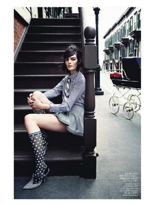 vogue-china-june-2013_sam_(4).thumb.jpg.2d0d9a3ec1b70754d5e99562e61db3a1.jpg
