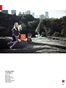 vogue-china-october-2013_sasha-luss_(9).thumb.jpeg.63a36a9219a898dcd9940940059a5c71.jpeg