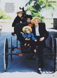 von_Unwerth_US_Vogue_August_1993_08.thumb.jpg.0e994f356dc718a02d096d6157ecb66e.jpg