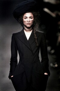 008-jean-paul-gaultier-spring-1998-couture-teresa.jpg
