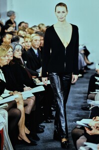 016-michael-kors-fall-1996-ready-to-wear-detail-CN10054718-niki-taylor.jpg