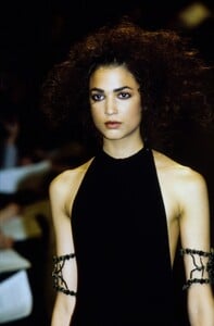 025-jean-paul-gaultier-spring-1998-couture-details-CN10051652-teresa-lourenco.jpg
