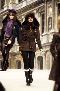 026-chanel-fall-1994-ready-to-wear-CN10010296-irina-pantaeva.jpg