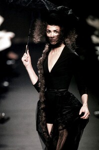 048-jean-paul-gaultier-spring-1998-couture-teresa02.jpg