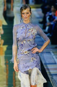 1041702994_chloe-ss-2000(2).thumb.jpg.e79dd758c9cdc9c2c39c62d71a33e8d8.jpg