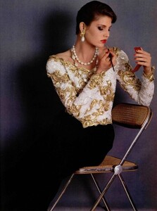 105409438_unemodevousestconteelofficiel1983.thumb.jpg.63b4fc060c9d5fb30563e023f886c420.jpg