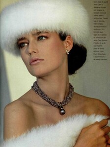 1092314562_cestpasdutoc!lofficiel1983byalbanChrist1.thumb.jpg.718bc40e8d7a9055d7d50ad2555c6e82.jpg