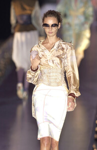 Fendi SS 2004 038.jpg