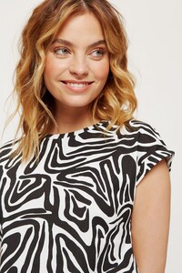 808 Petite Zebra Print Roll Sleeve Tee image number 3.jpg