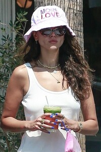        gon140821BZNimage101.jpg