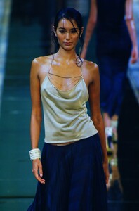 1163750420_chloe-ss-2000(25).thumb.jpg.2575bb942b15defe844c866e116c4e1a.jpg